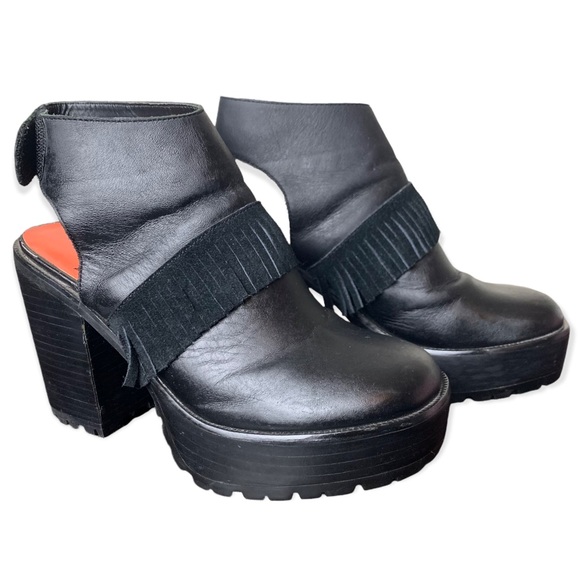 Arts Thread X Urban Outfitters Black Make It Fringe Platform Chunky Ankle Boots - Picture 1 of 14